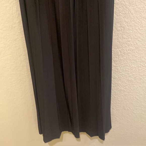 ▶️Speechless◀️Black ball dress in medium. - Picture 3 of 8